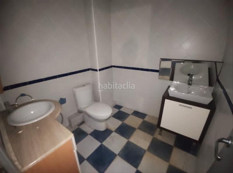 Foto daa3bc3d-aa78-4b30-8413-3cf8af9fe41c. Local comercial a carrer mercè rodoreda 7 a Llevant Tarragona