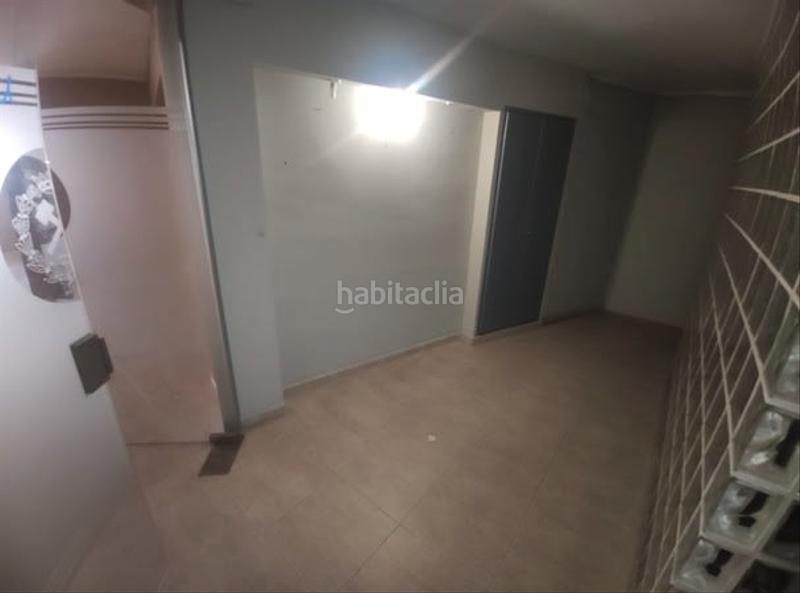 Foto f278610f-87a1-4e85-b749-89b42607a584. Local comercial a carrer mercè rodoreda 7 a Llevant Tarragona