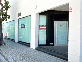 Alquiler Local Comercial en Avinguda mediterrani 80. Local en alquiler en urb. la mora - tarragona