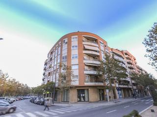 Local commercial à Avinguda dels països catalans 158. Local av. països catalans 158 - reus