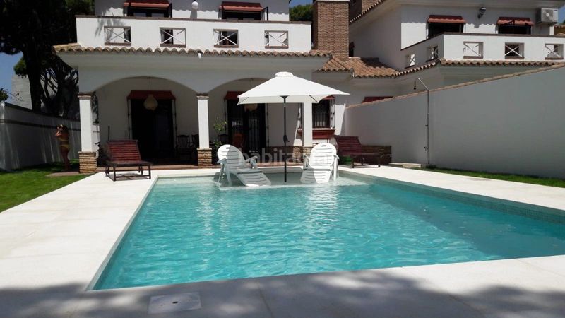 Foto 3098325b-48fb-4859-8e64-0f12c8616290. Location chalet avec cheminée chauffage parking piscine dans Chiclana de la Frontera