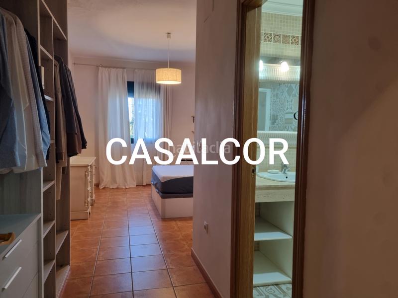 Foto aeca8e63-d3f7-4804-b571-2dbc9e9c2216. Location chalet avec parking piscine dans Mairena del Alcor