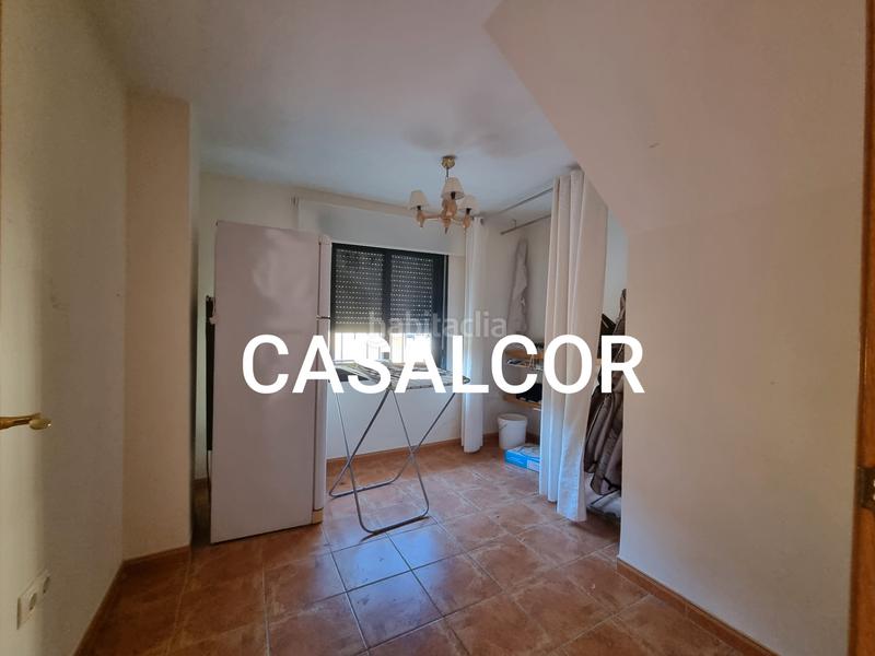 Foto f5bfb993-4fa1-40d0-b52c-f9f0fe9d9b21. Location chalet avec parking piscine dans Mairena del Alcor