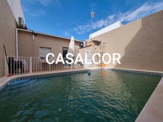 Maison à Mairena del Alcor. Casa planta baja