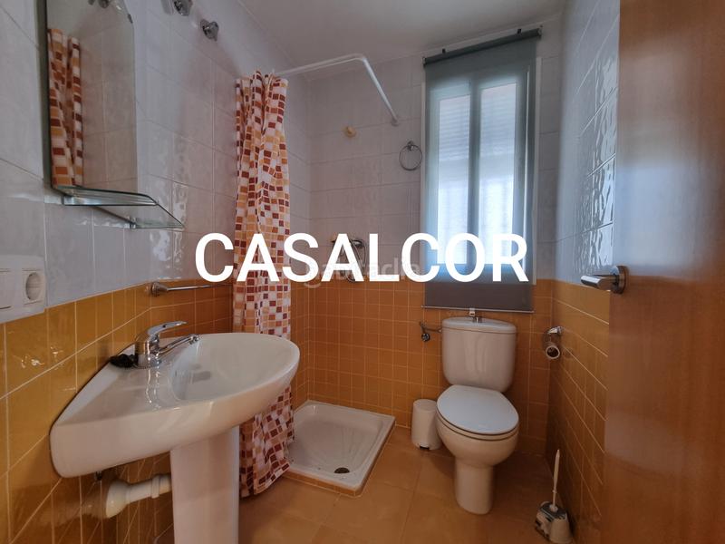 Foto b6c5e1c2-093f-450b-8de4-fc76bd017b43. Location maison avec parking dans Viso del Alcor (El)