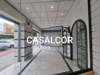 Locale commerciale in Calle Fernán Caballero