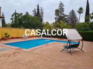 Rent Chalet in Mairena del Alcor