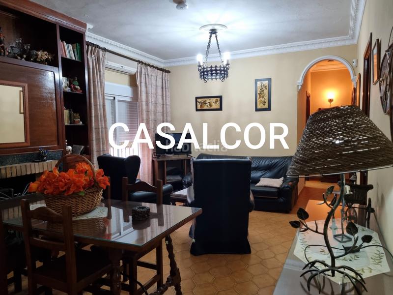 Foto a399eebf-7544-4e12-a2c6-bee6cff6bb61. Affitto chalet con parcheggio piscina in Mairena del Alcor