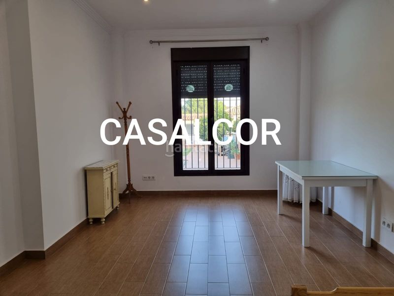 Foto 063d6b03-8d8c-4872-9b10-e2b99fa7093b. Location chalet avec parking dans Mairena del Alcor