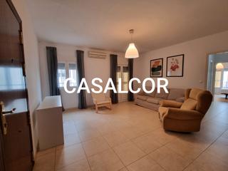 Rent Flat in Mairena del Alcor. Piso zona centrica