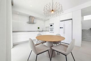Xalet en Bonalba-Cotoveta. Villas con vistas panor�micas al mar