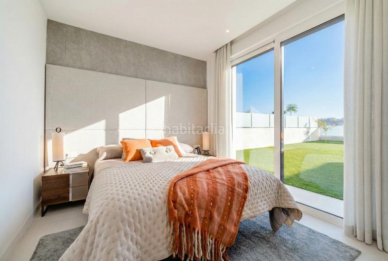 Foto 37894429-141f-4fc2-aa1a-e01ef7e3073e. Chalet avec piscine dans Bonalba-Cotoveta Mutxamel