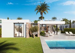 Chalet en Dolores de Pacheco-Santa Rosala. Villas de lujo en un resort residencial en mar menor