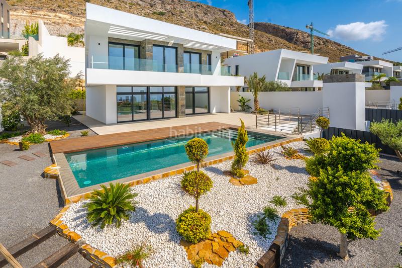 Foto 460059d8-8dcf-47d7-836b-80b90b7f5189. Chalet in Golf Bahía Finestrat