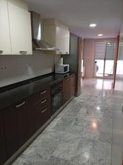 Lloguer Pis  Carrer navarro cabanes. Vivienda para entrar a vivir!!!!