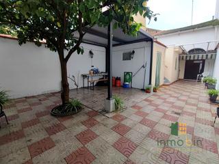 Casa  Espronceda. Media casa reformada en 2022 próxima a la calle ayala