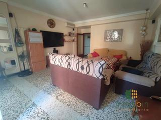 Appartement à Don Benito. Piso céntrico en primera planta sin ascensor de unos 140m2