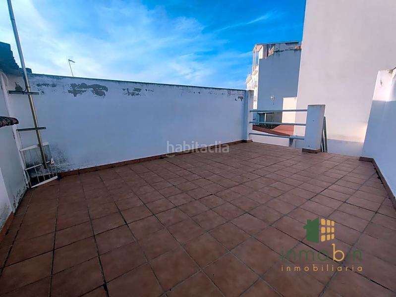 Foto 5b5c80d5-c958-4e1a-a584-c7945dd3ce17. Edifici a Don Benito