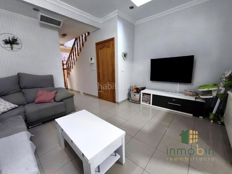 Foto 1b8d1a5a-d45e-481b-abeb-fca10b330c6c. Gebäude in Don Benito