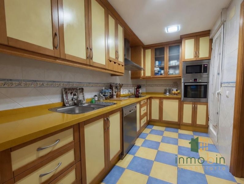 Foto 386e9074-37c1-43a8-8949-5ec11ec829ff. Flat with heating parking in Don Benito