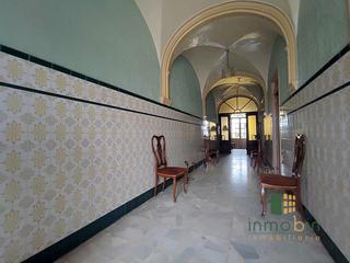 Casa a Don Benito. Casa más piso con cochera en calle eduardo dato, don benito