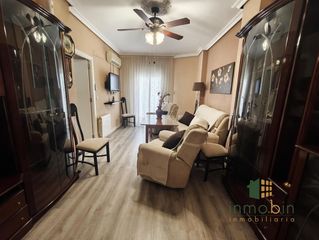 Pis a Don Benito. Piso de tres habitaciones próximo al centro, don benito