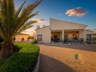 Country house  Entrerríos. Espectacular chalet hipotecable en la mejor zona de villanueva d