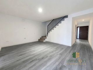 House in Don Benito. Unifamiliar de nueva construcción a estrenar, don benito