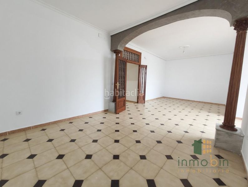 Foto e1929dfe-12e0-429b-a247-0967660f532e. Planta baixa a Don Benito