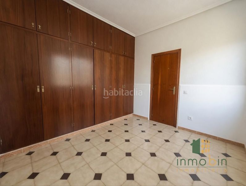 Foto eb5cff8e-295a-45ea-8006-02e0687da669. Planta baixa a Don Benito