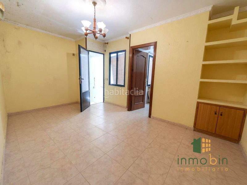 Foto fd23f8b1-01f0-4b8d-b9c5-b889a3eb6dba. Casa a Don Benito