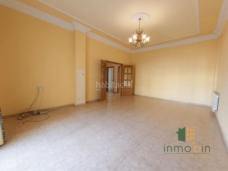 Foto 058d868c-5731-4c62-8f09-eb7e630f8837. Semi detached house with heating parking in Don Benito