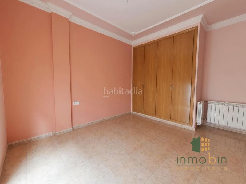 Foto 17d4921a-9b9d-4cc5-8cde-5faf5c8ef749. Semi detached house with heating parking in Don Benito