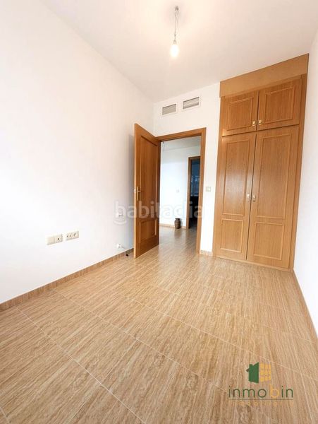 Foto 3a3ff2e4-702f-4519-b461-b0b192347e8f. Casa adossada amb aparcament a Don Benito