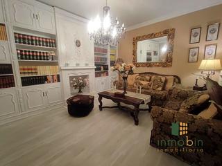 Haus in Don Benito. Casa ubicada próxima al centro, don benito