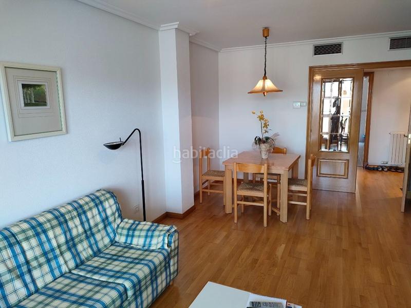 Foto 1e3e3c81-04a2-4ddb-aa18-fb49d55bd78f. Alquiler piso alquiler en calle diputados en La Almozara Zaragoza