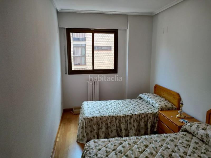 Foto 2887d3d1-6aa2-45bd-832c-ff555cc2d7e8. Alquiler piso alquiler en calle diputados en La Almozara Zaragoza