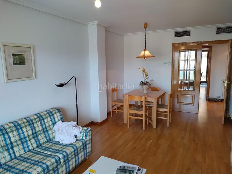 Foto 4123eeac-73d7-4f59-be3f-5a222fb7e562. Rent flat with heating in La Almozara Zaragoza