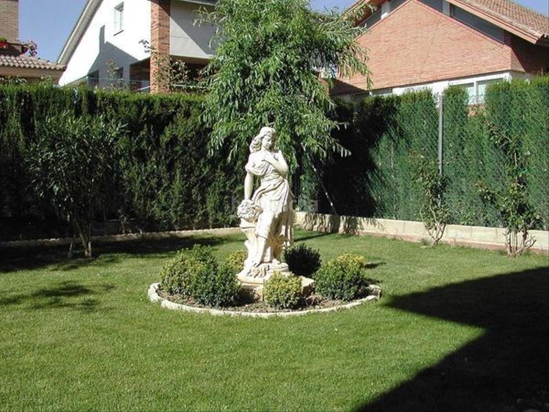 Foto c305ccb7-d190-460e-87f2-e337d1c0e88c. Casa con riscaldamento parcheggio in Montecanal Zaragoza