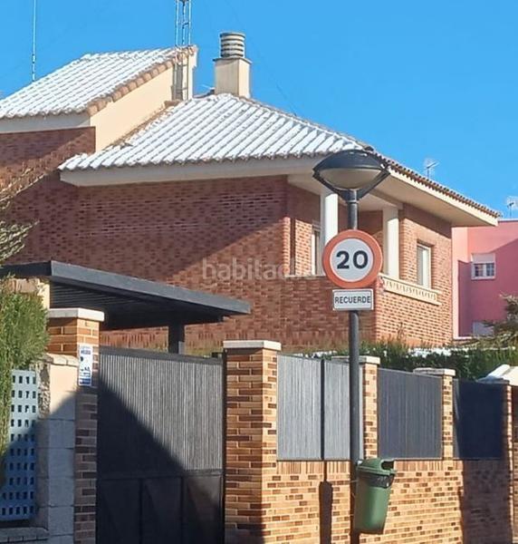 Foto acf47d38-df1d-42fd-a702-bfd0c9800512. Maison avec chauffage parking dans Montecanal Zaragoza