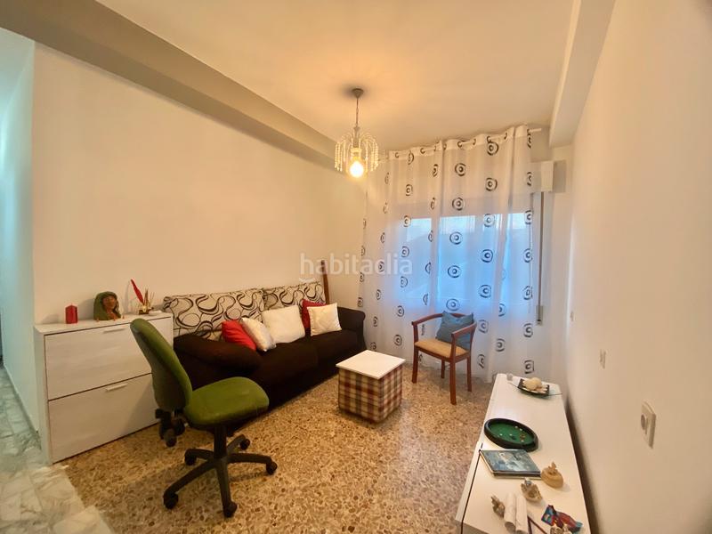 Foto 3e8abcde-a618-4340-a7b0-79a3a985c204. Casa adossada amb calefacció a Grove (O)