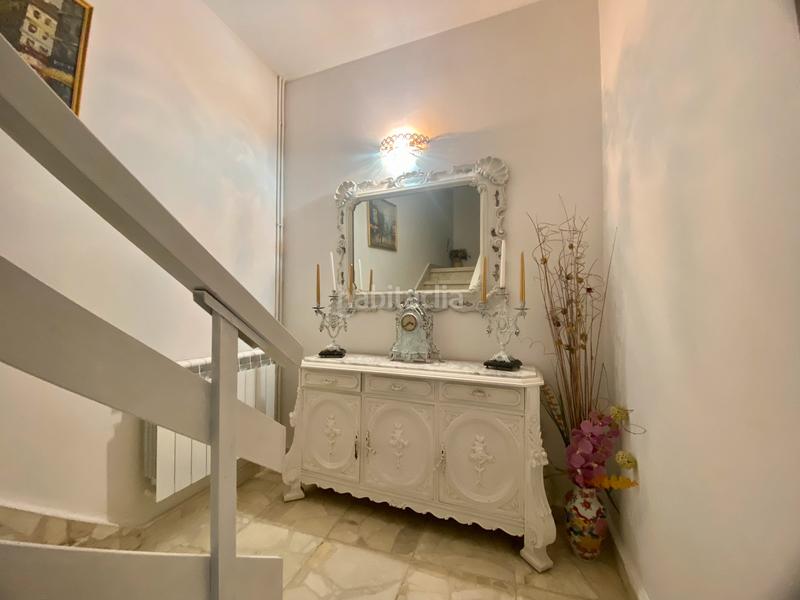 Foto 7295aa47-a88e-459e-9cfe-241f7c0d7e4b. Casa adossada amb calefacció a Grove (O)