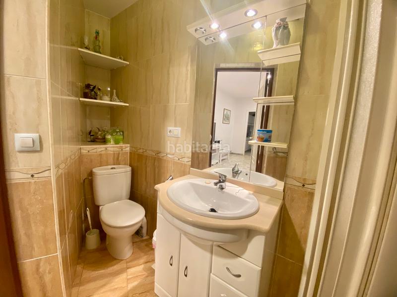 Foto abf903eb-6d29-419d-8225-ef7abc93adda. Casa adossada amb calefacció a Grove (O)