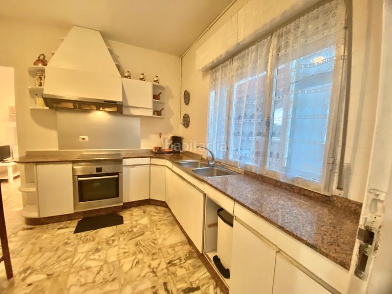 Foto d14e90ab-c5d7-4364-bb4a-b95dec043d1b. Casa adossada amb calefacció a Grove (O)