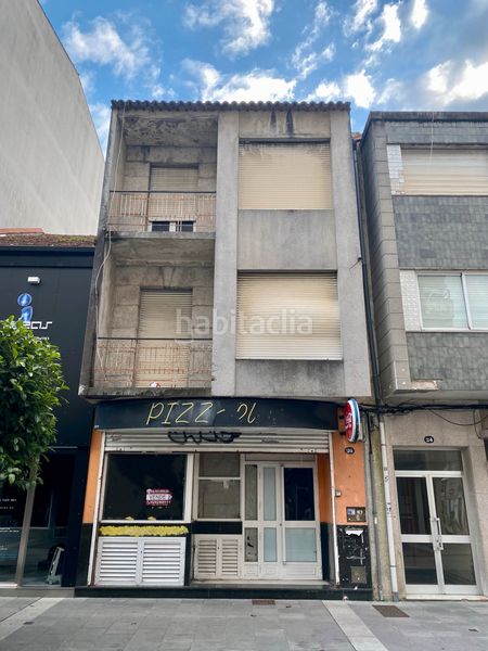 Foto cd328b6e-1505-40af-bb16-218706224b40. Reihenhaus in rúa castelao 27 in Grove (O)