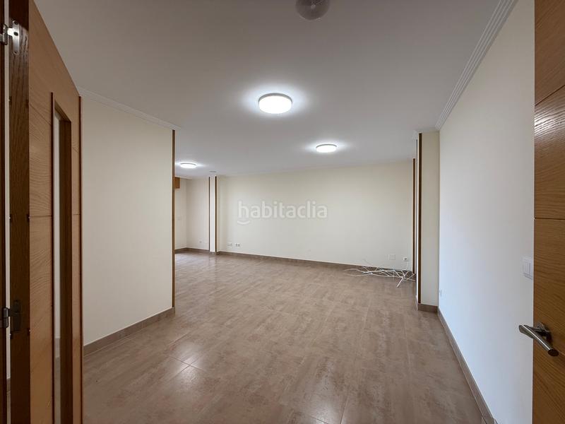 Foto aaf107fd-27f6-4e47-bf31-c2f7602f3602. Appartamento con riscaldamento parcheggio piscina in Grove (O)