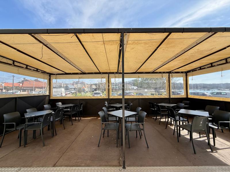 Foto 609c9263-5f29-4c41-8e09-2b7d408377ce. Pas-de-porte local commercial dans Grove (O)