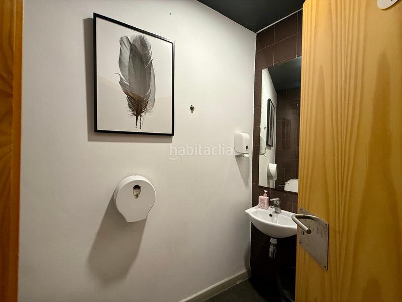 Foto a41ca0a4-6262-4107-859f-44d55c756764. Pas-de-porte local commercial dans Grove (O)