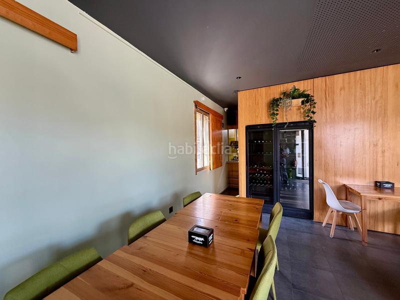 Foto dc2589be-4ede-4ed7-8bcc-4e831e0ce61e. Pas-de-porte local commercial dans Grove (O)