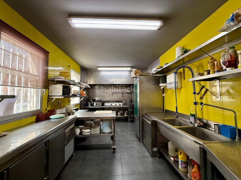 Foto de3515ed-98f4-4689-8121-ff61d4fa740f. Pas-de-porte local commercial dans Grove (O)